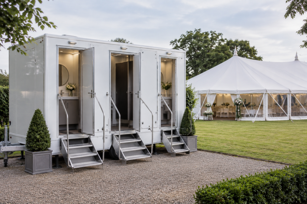 Illustration of a toilet trailer for an outdoor event
